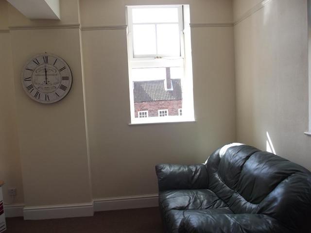  Image of 1 bedroom Apartment to rent in High Street Hull HU1 at High Street  Hull, HU1 1NH