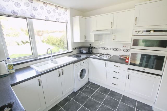  Image of 3 bedroom Semi-Detached house for sale in Littlecroft London SE9 at Littlecroft  Eltham, SE9 1NH