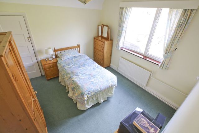  Image of 3 bedroom Semi-Detached house for sale in Littlecroft London SE9 at Littlecroft  Eltham, SE9 1NH