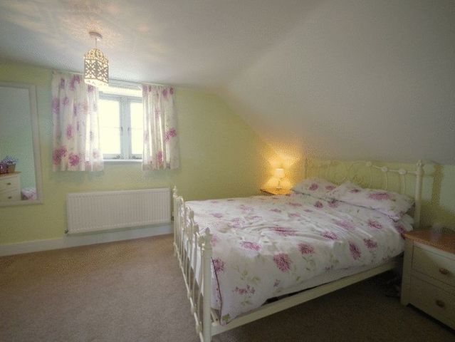  Image of 3 bedroom Detached house for sale in Littleworth Road Benson Wallingford OX10 at Littleworth Road  Benson, OX10 6LY