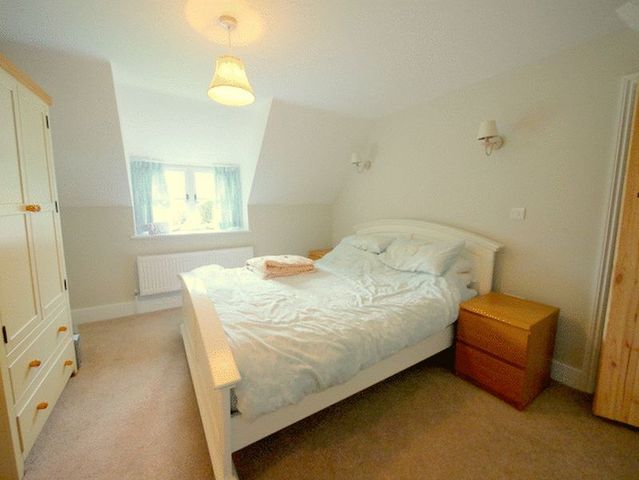  Image of 3 bedroom Detached house for sale in Littleworth Road Benson Wallingford OX10 at Littleworth Road  Benson, OX10 6LY