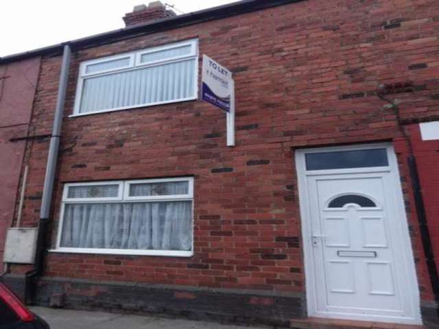  Image of 1 bedroom Flat to rent in Liverpool Road Great Sankey Warrington WA5 at Great Sankey Warrington Great Sankey, WA5 1EG