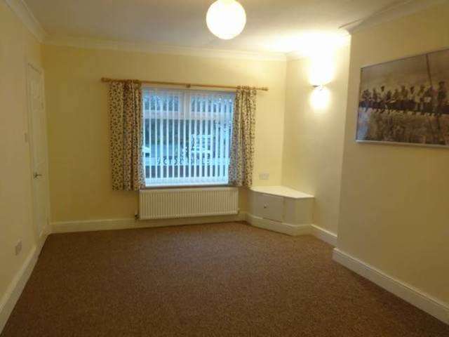  Image of 1 bedroom Flat to rent in Liverpool Road Great Sankey Warrington WA5 at Great Sankey Warrington Great Sankey, WA5 1EG