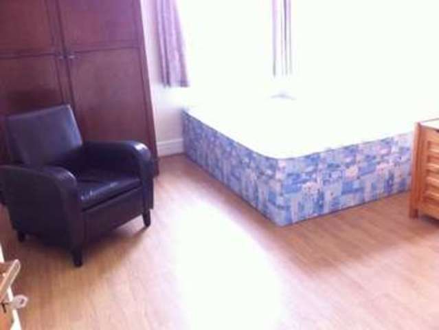  Image of 1 bedroom Terraced house to rent in Liverpool Road Newcastle-under-Lyme ST5 at Liverpool Road  Newcastle, ST5 9EQ