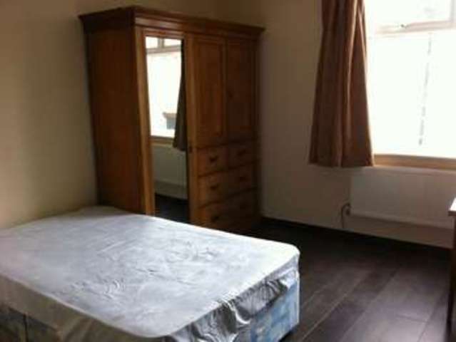  Image of 1 bedroom Terraced house to rent in Liverpool Road Newcastle-under-Lyme ST5 at Liverpool Road  Newcastle, ST5 9EQ