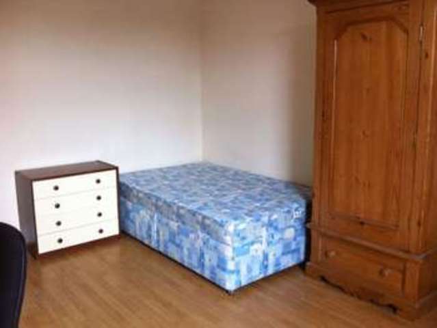 Image of 1 bedroom Terraced house to rent in Liverpool Road Newcastle-under-Lyme ST5 at Liverpool Road  Newcastle, ST5 9EQ