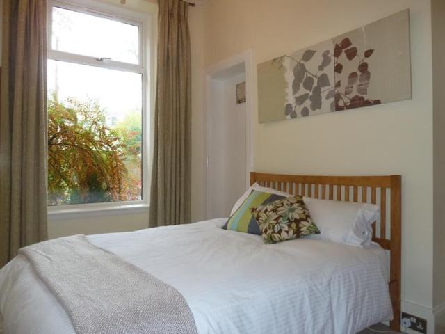  Image of 2 bedroom Flat to rent in Loanhead Terrace Aberdeen AB25 at Rosemount Aberdeen Aberdeen, AB25 2SY