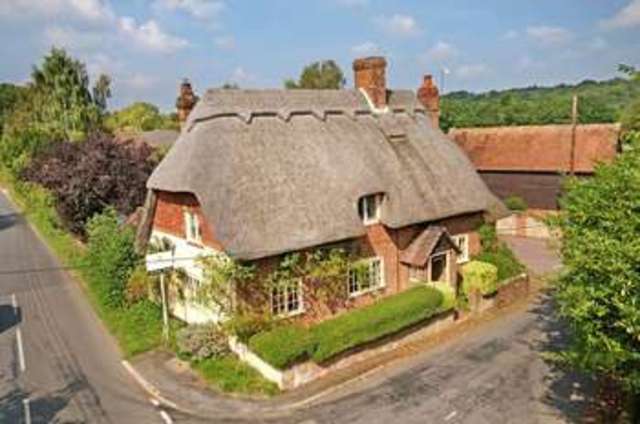  Image of 4 bedroom Detached house for sale in Holbury Lane Lockerley Romsey SO51 at Holbury Lane Lockerley Romsey, SO51 0JR