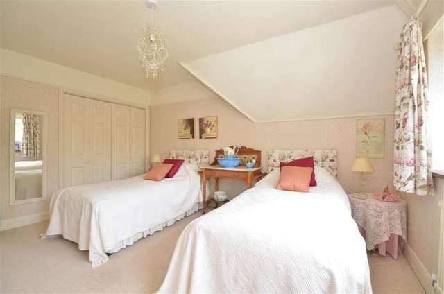  Image of 4 bedroom Detached house for sale in London Road North Merstham Redhill RH1 at Merstham Redhill Merstham, RH1 3BW