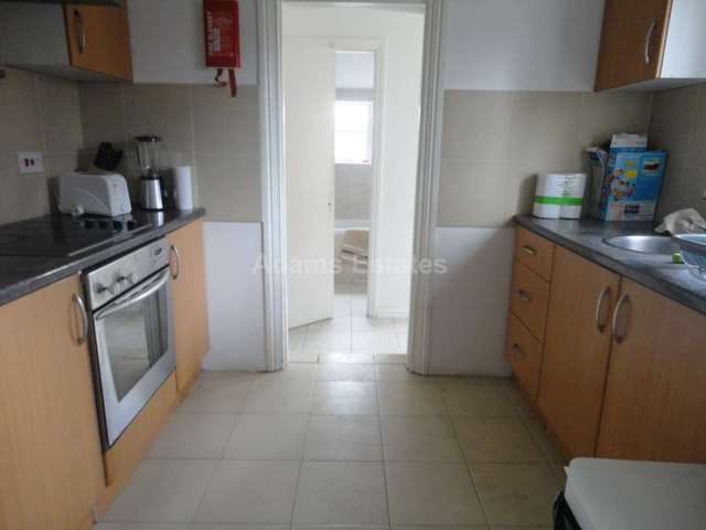  Image of 6 bedroom End of Terrace to rent in London Road Earley Reading RG1 at London Road  Reading, RG1 3NZ