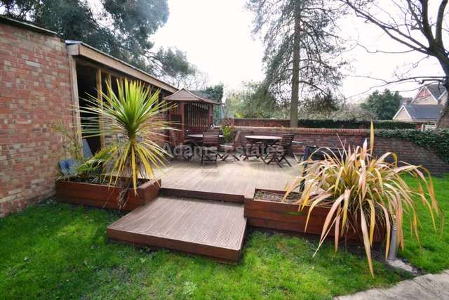  Image of 1 bedroom Studio flat to rent in London Road Earley Reading RG1 at London Road  Reading, RG1 5AU
