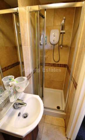  Image of 1 bedroom Studio flat to rent in London Road Earley Reading RG1 at London Road  Reading, RG1 5AU