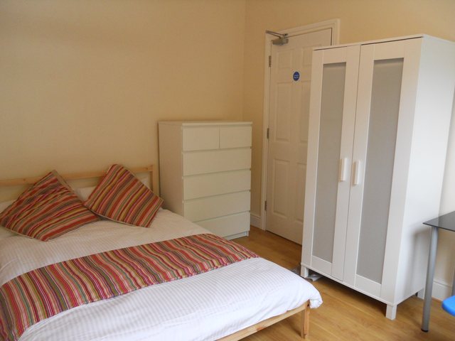  Image of 4 bedroom Detached house to rent in London Road Worcester WR5 at Worcester Worcestershire Spetchley, WR5 2DL