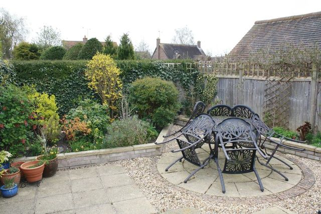  Image of 2 bedroom Detached house to rent in Wainwrights Long Crendon Aylesbury HP18 at 2A Wainwrights  Long Crendon, HP18 9DT