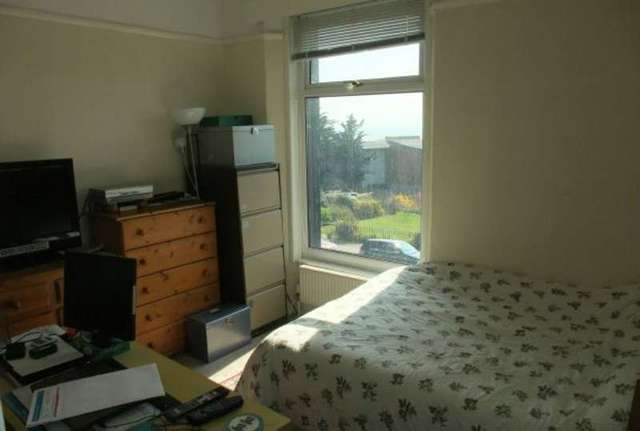  Image of 3 bedroom Flat for sale in Louisa Terrace Exmouth EX8 at Exmouth, EX8 2AQ