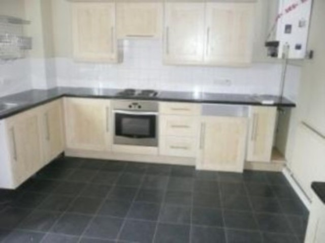  Image of 3 bedroom Detached house to rent in Lower Higham Road Gravesend DA12 at Lower Higham Road Chalk Gravesend, DA12 2NQ
