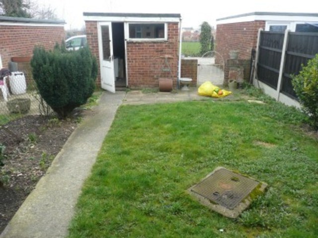 Image of 3 bedroom Detached house to rent in Lower Higham Road Gravesend DA12 at Lower Higham Road Chalk Gravesend, DA12 2NQ