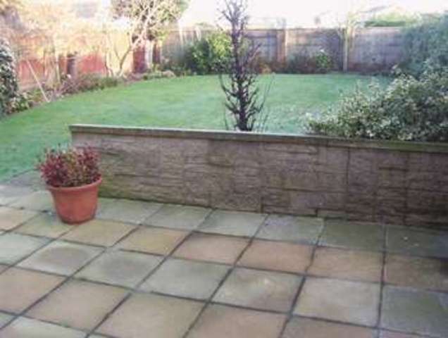  Image of 4 bedroom Detached house to rent in Lowestoft Road Gorleston Great Yarmouth NR31 at Lowestoft Road Gorleston Great Yarmouth, NR31 6JW