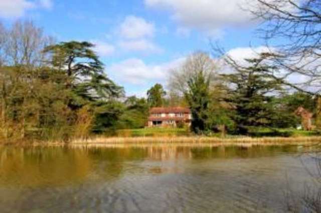  Image of 4 bedroom Detached house for sale in Loxwood Loxwood Billingshurst RH14 at Billingshurst West Sussex Loxwood, RH14 0QP