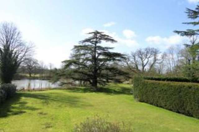  Image of 4 bedroom Detached house for sale in Loxwood Loxwood Billingshurst RH14 at Billingshurst West Sussex Loxwood, RH14 0QP