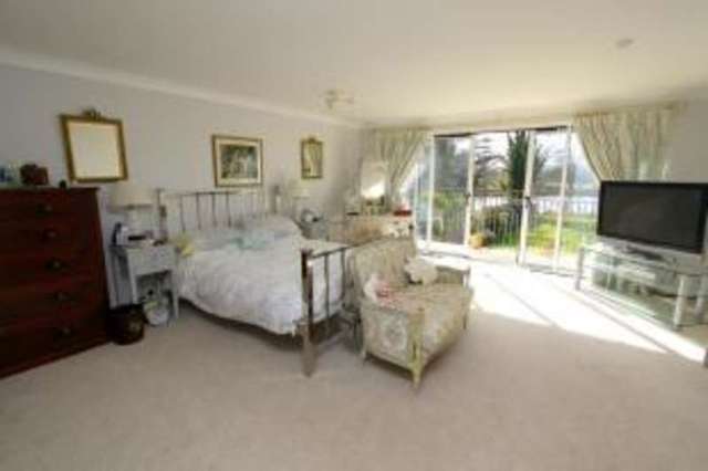  Image of 4 bedroom Detached house for sale in Loxwood Loxwood Billingshurst RH14 at Billingshurst West Sussex Loxwood, RH14 0QP