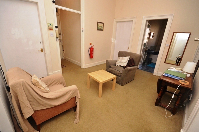  Image of 4 bedroom Flat to rent in Lutton Place Edinburgh EH8 at Newington Edinburgh Edinburgh, EH8 9PD