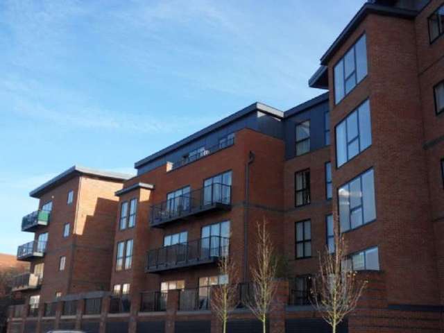  Image of 2 bedroom Flat to rent in Newport Street Worcester WR1 at Newport Street  Worcester, WR1 3NG