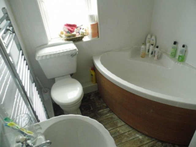  Image of 4 bedroom Semi-Detached house for sale in Lynn Terrace Wheatley Hill Durham DH6 at Durham DH6 3QN Durham, DH6 3QN