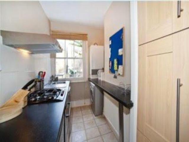  Image of 2 bedroom Flat to rent in Macfarlane Road London W12 at Shepherds Bush, W12 7JY