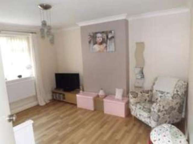  Image of 2 bedroom Flat for sale in Magdala Road Cosham Portsmouth PO6 at Magdala Road Portsmouth Cosham, PO6 2QQ