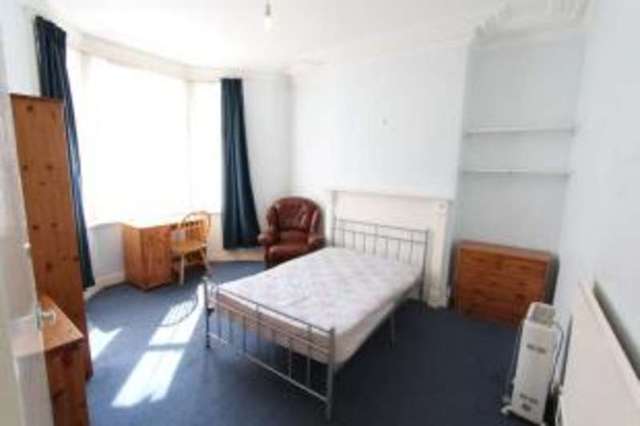  Image of 4 bedroom Terraced house for sale in Malefant Street Cathays Cardiff CF24 at Cathays Cardiff Roath, CF24 4QD