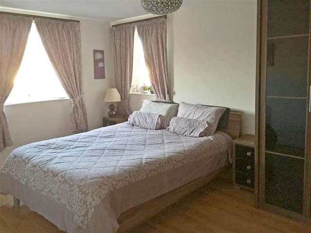 Image of 2 bedroom Apartment for sale in Manning Gardens Croydon CR0 at Croydon Addiscombe Croydon, CR0 7DU