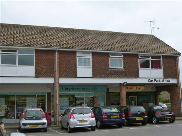  Image of 1 bedroom Flat to rent in Manor Parade Salvington Road Worthing BN13 at Durrington, BN13 2JP