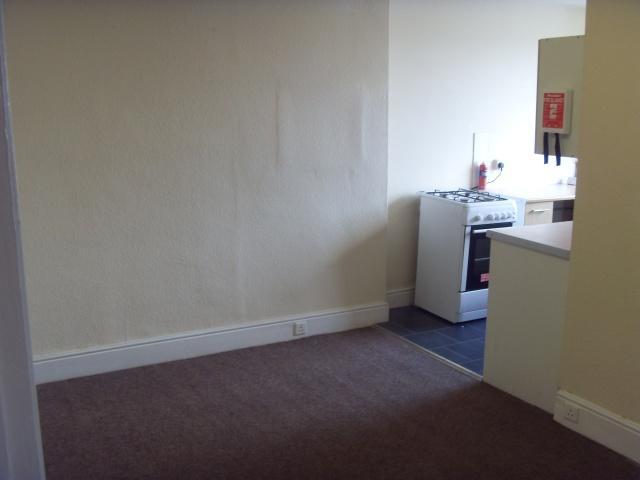  Image of 2 bedroom Flat to rent in Mansfield Road Sheffield S12 at Sheffield, S12 2AE