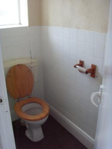  Image of 2 bedroom Flat to rent in Mansfield Road Sheffield S12 at Sheffield, S12 2AE