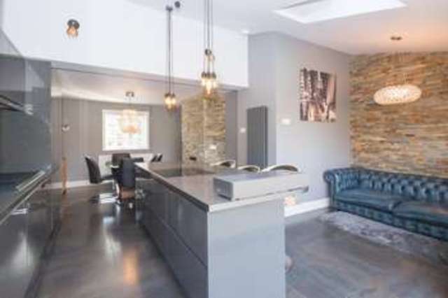  Image of 3 bedroom Detached house for sale in Hythe Road Marchwood Southampton SO40 at Hythe Road Marchwood Southampton, SO40 4WU