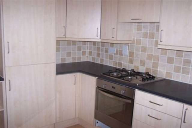  Image of 2 bedroom Flat to rent in Market Strand Falmouth TR11 at Falmouth, TR11 3DB