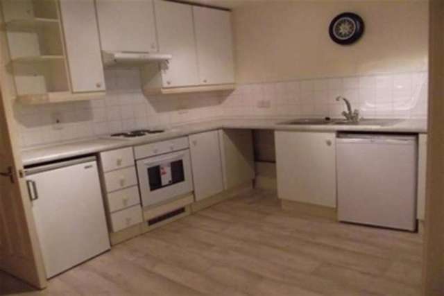  Image of 2 bedroom Flat to rent in Marks Court Southend-on-Sea SS1 at Southend on Sea, SS1 2RH