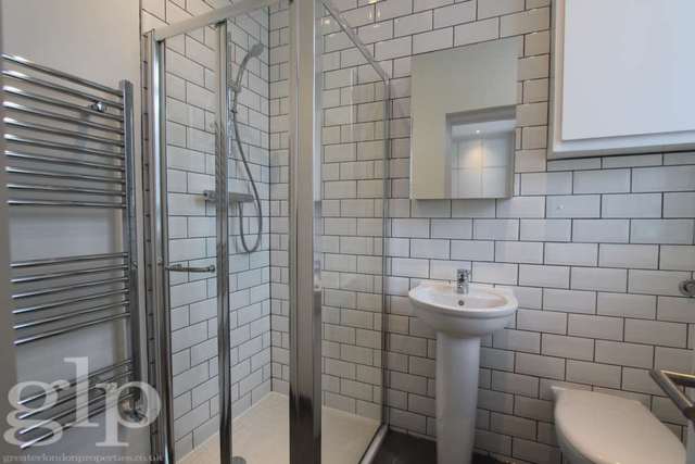  Image of Studio flat to rent in Marshall Street London W1F at Marshall Street Soho London, W1F 7EX