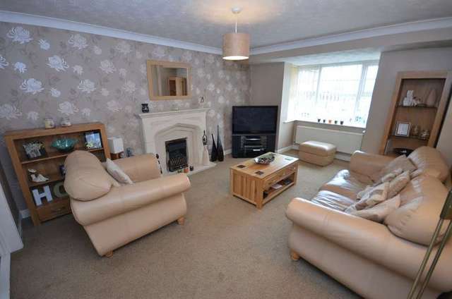  Image of 4 bedroom Detached house to rent in Martinique Drive Lower Darwen Darwen BB3 at Lower Darwen Darwen Lower Darwen, BB3 0SA
