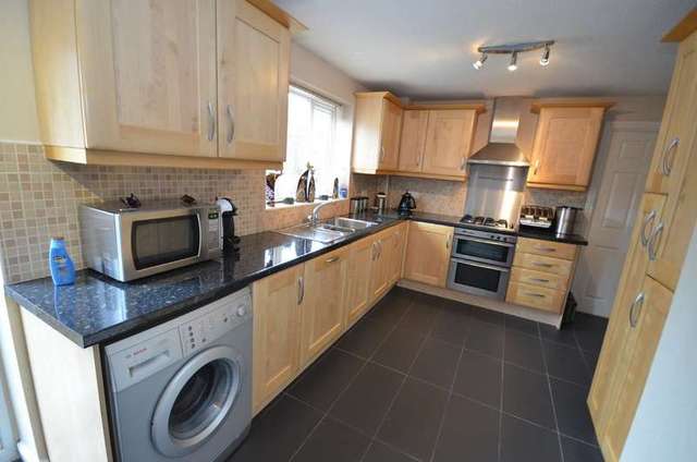  Image of 4 bedroom Detached house to rent in Martinique Drive Lower Darwen Darwen BB3 at Lower Darwen Darwen Lower Darwen, BB3 0SA