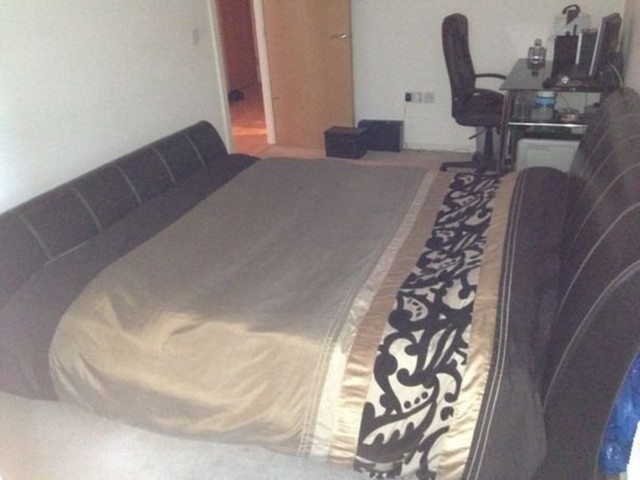  Image of 2 bedroom Apartment to rent in Masshouse Plaza Birmingham B5 at Birmingham, B5 5JE
