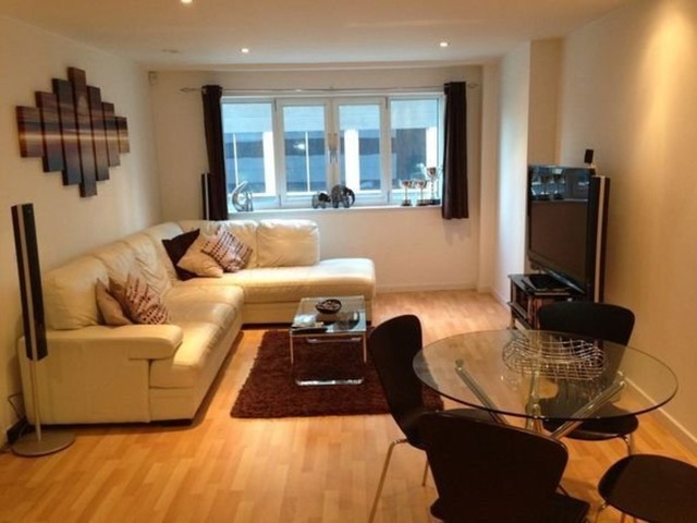 Image of 2 bedroom Apartment to rent in Masshouse Plaza Birmingham B5 at Birmingham, B5 5JE