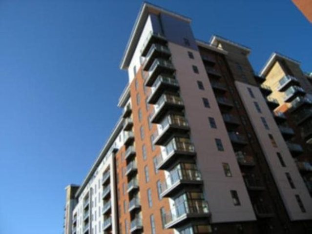  Image of 1 bedroom Flat to rent in Hornbeam Way Manchester M4 at 1 Hornbeam Way Manchester Manchester, M4 4AJ