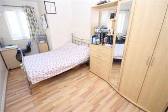  Image of 2 bedroom Property for sale in Mazurek Way Swindon SN25 at Mazurek Way Haydon End Haydon End, SN25 1AR