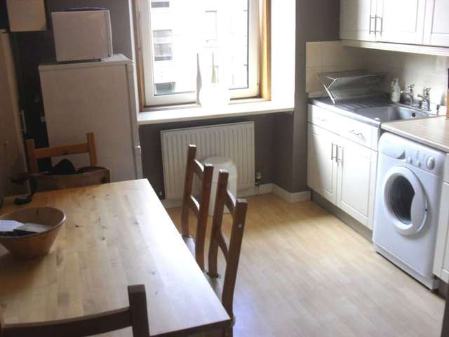  Image of 1 bedroom Flat for sale in Mckerrell Street Paisley PA1 at McKerrell Street (  Paisley, PA1 1HX