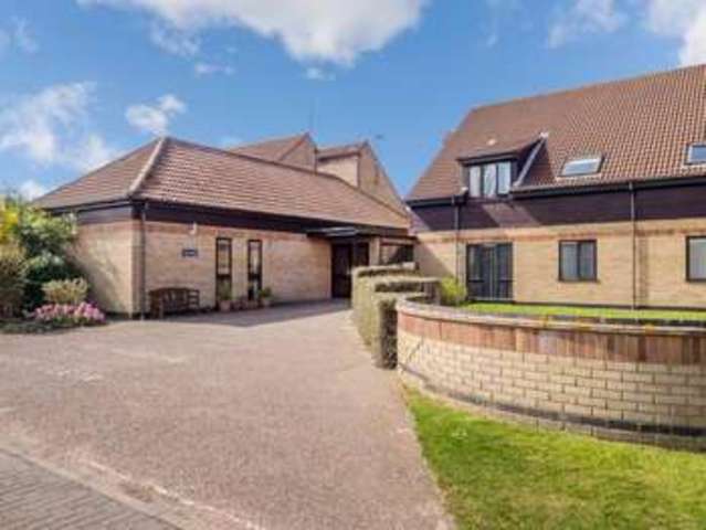  Image of 1 bedroom Retirement Property for sale in Links Road Gorleston Great Yarmouth NR31 at Links Road  Gorleston-on-Sea, NR31 6LB
