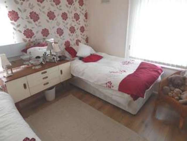  Image of 2 bedroom Flat for sale in Meadow Lane Porthcawl CF36 at Porthcawl  Porthcawl, CF36 5EU