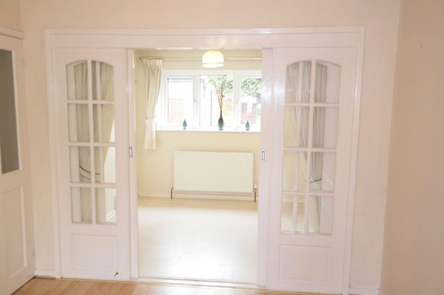  Image of 3 bedroom Semi-Detached house to rent in Meadow Park Crescent Stanningley Pudsey LS28 at Stanningley, LS28 7TL