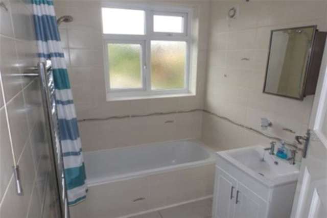 Image of 3 bedroom Semi-Detached house to rent in Meadvale Road Leicester LE2 at Leicester, LE2 3WJ